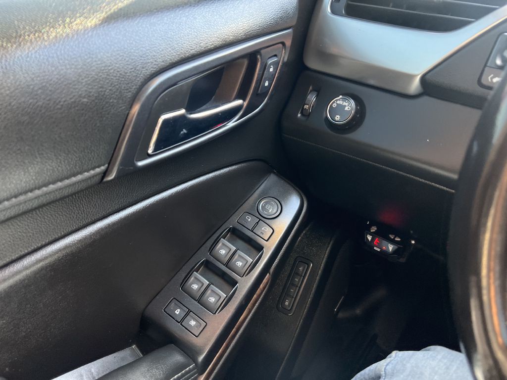2018 Chevrolet Suburban Image 12