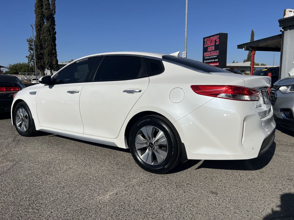 2017 Kia Optima Image 3