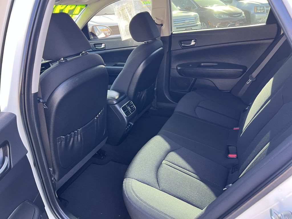 2017 Kia Optima Image 7