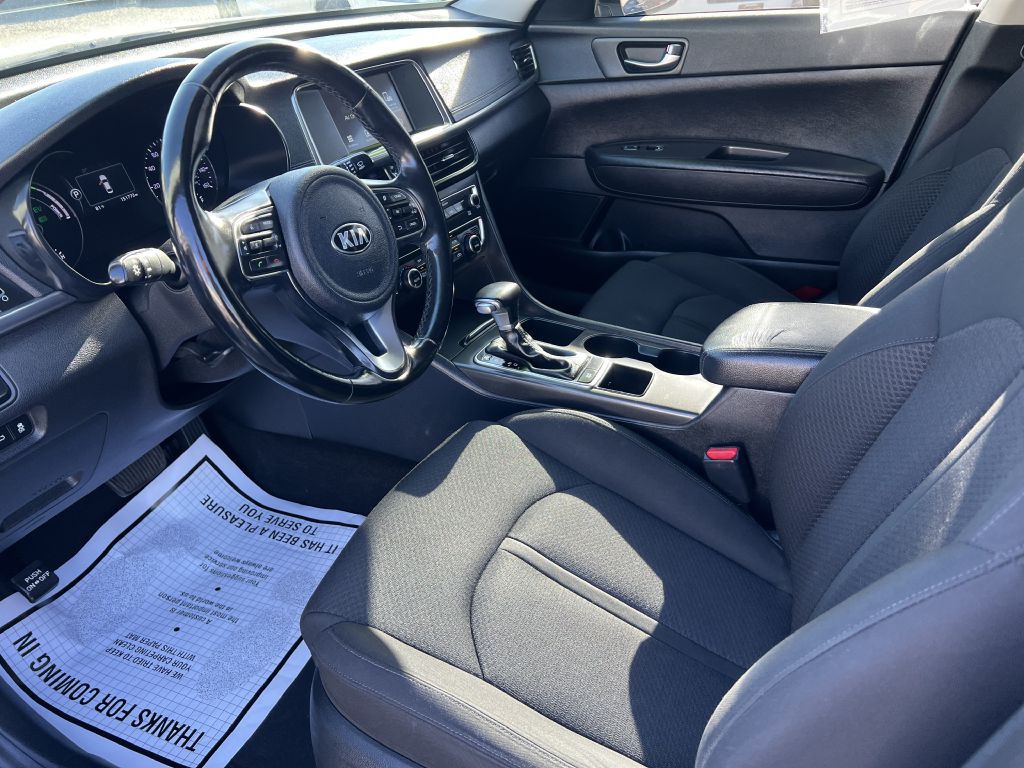 2017 Kia Optima Image 8