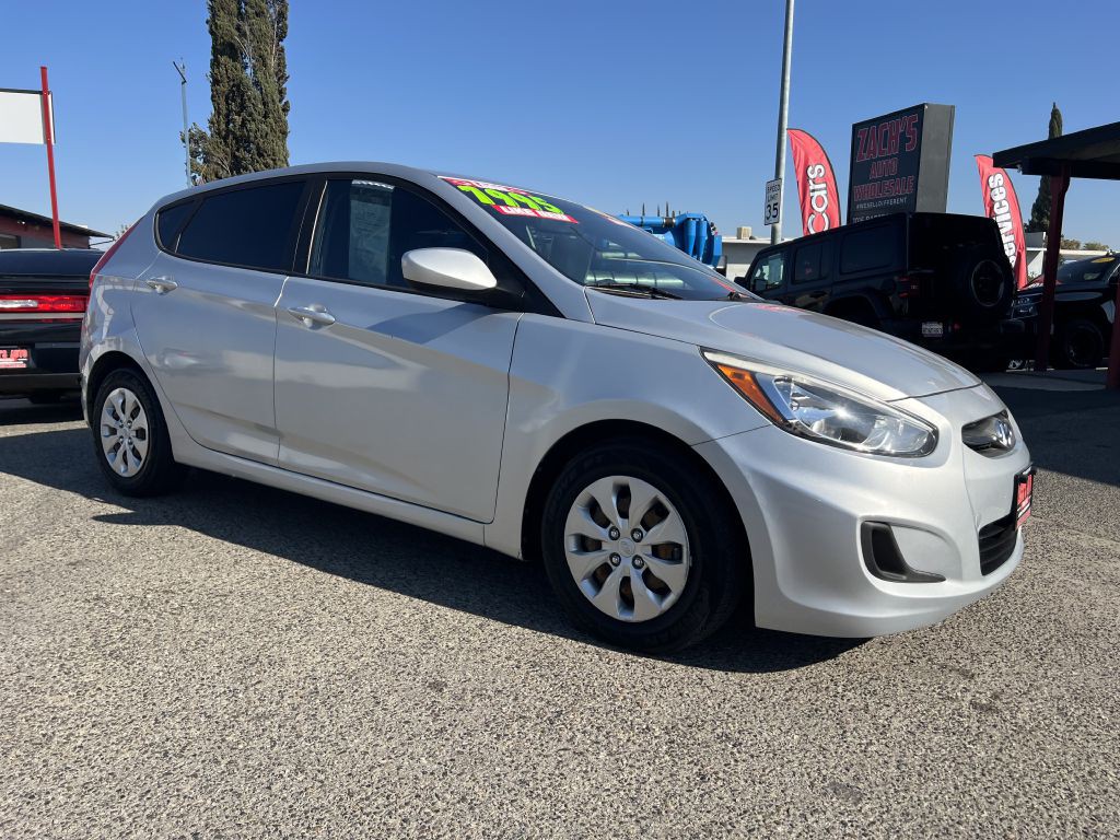 2017 Hyundai Accent Image 4