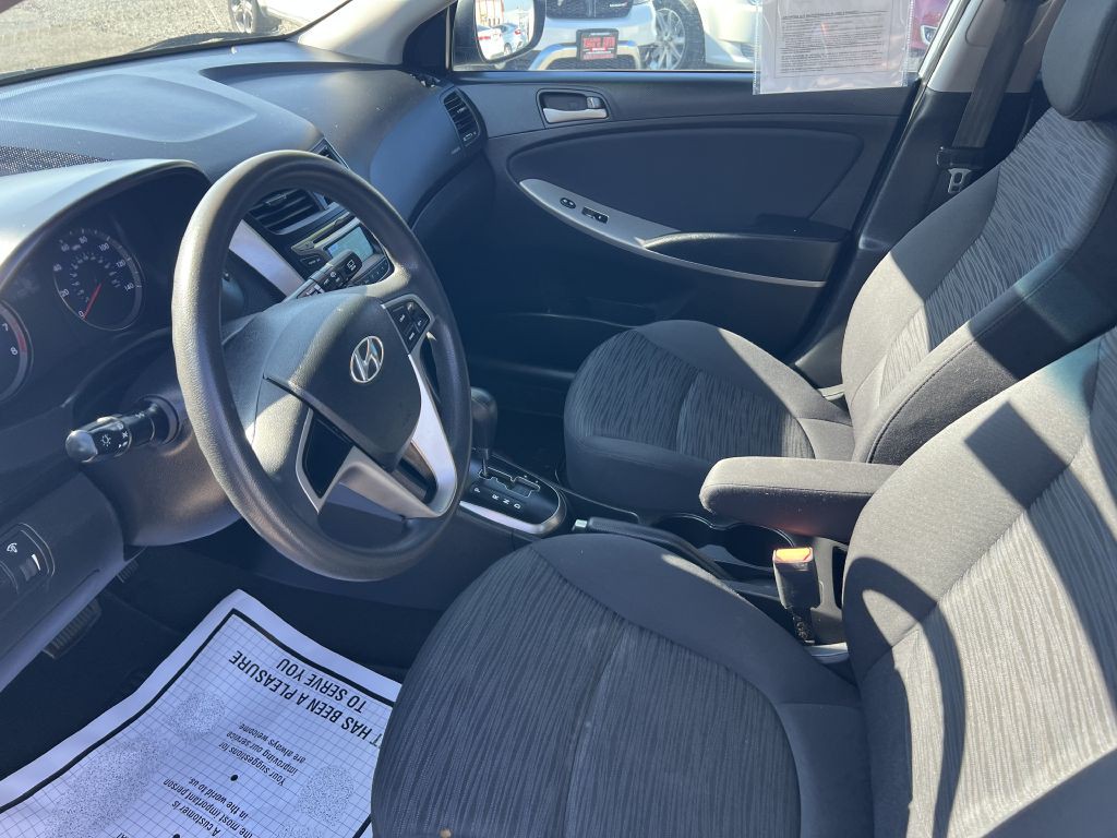 2017 Hyundai Accent Image 8