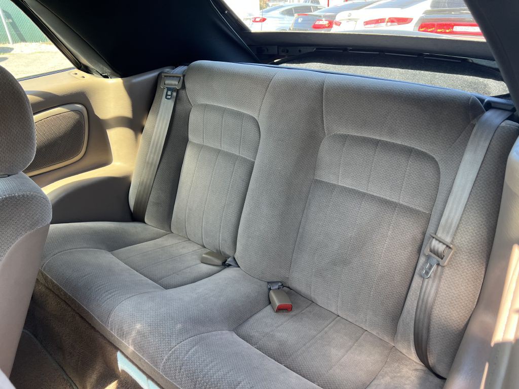 2002 Chrysler Sebring Image 9