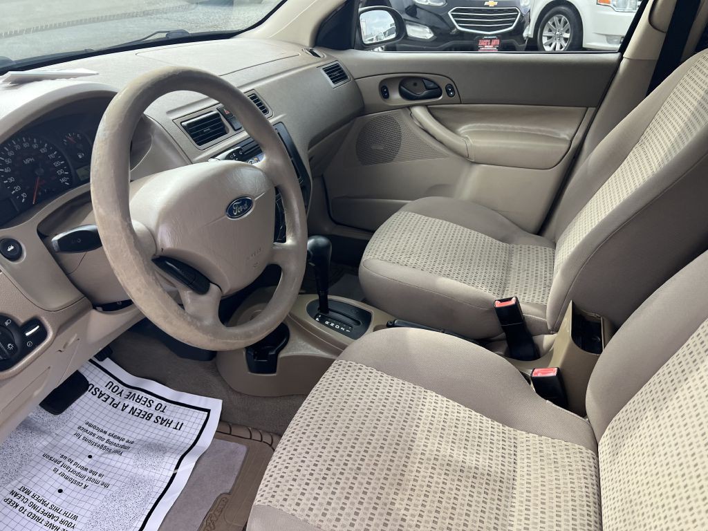 2006 Ford Focus Image 8