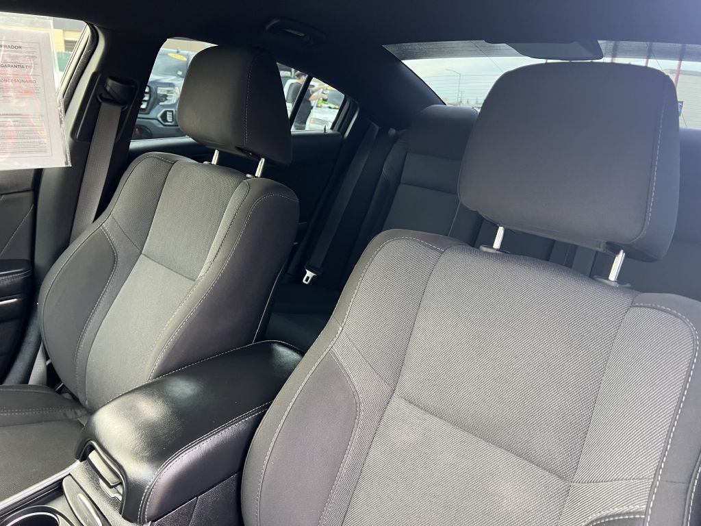 2015 Dodge Charger Image 9