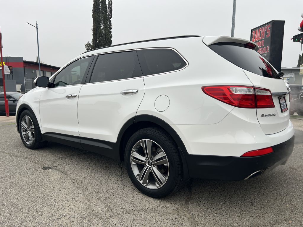 2014 Hyundai Santa Fe Image 3