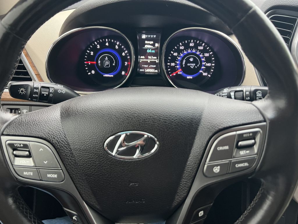2014 Hyundai Santa Fe Image 12