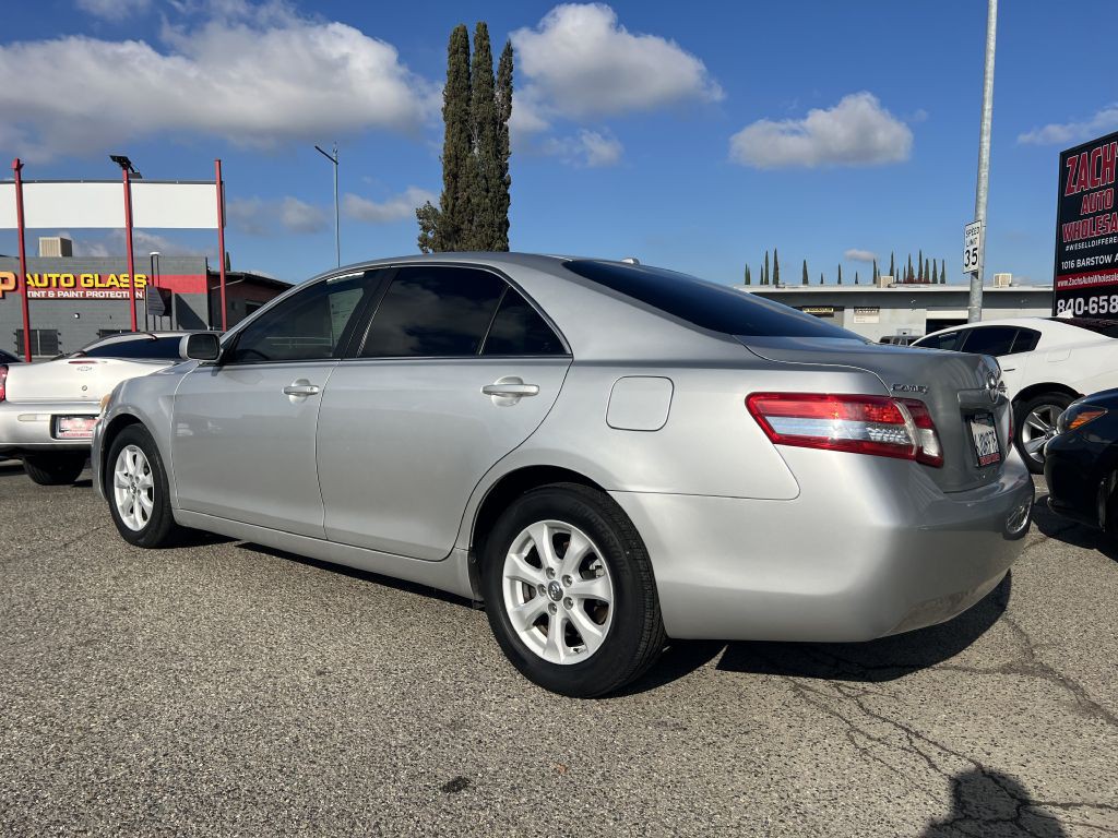 2010 Toyota Camry Image 3