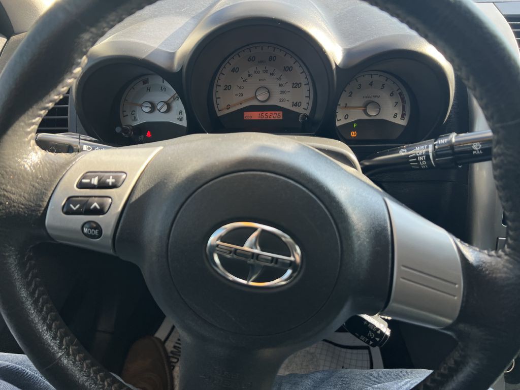 2010 Scion tC Image 11