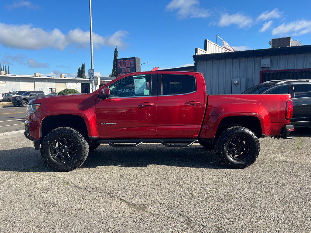 2016 Chevrolet Colorado Image 2
