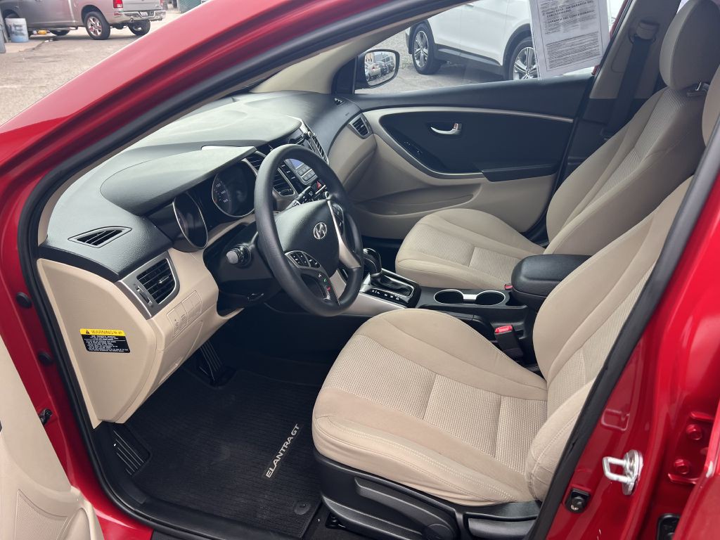 2016 Hyundai Elantra Image 8