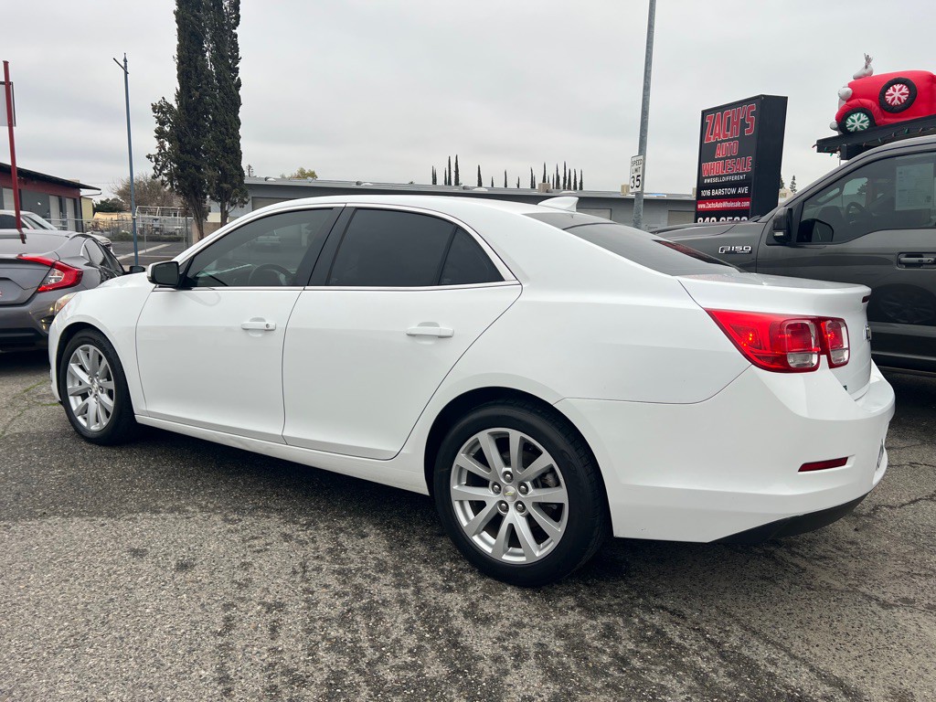 2015 Chevrolet Malibu Image 3