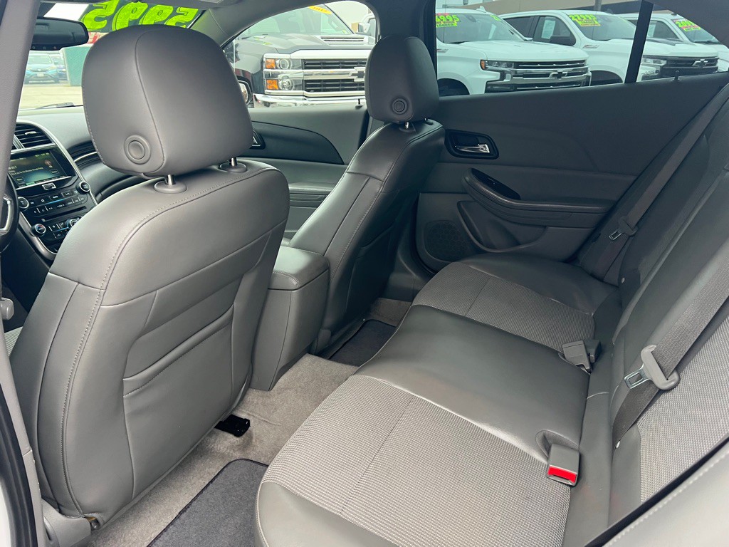 2015 Chevrolet Malibu Image 7