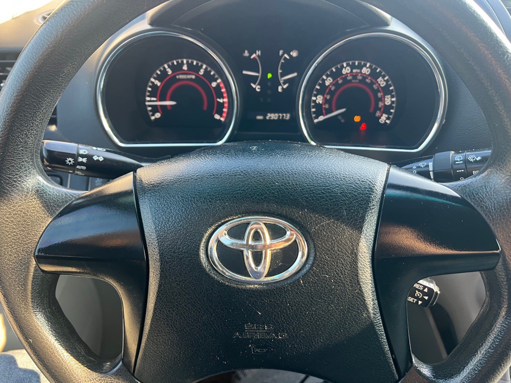 2011 Toyota Highlander Image 11