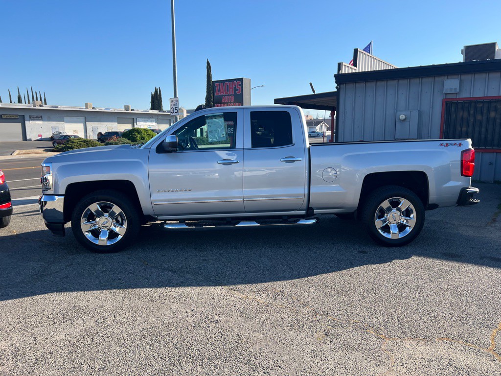 2017 Chevrolet Silverado 1500 Image 2