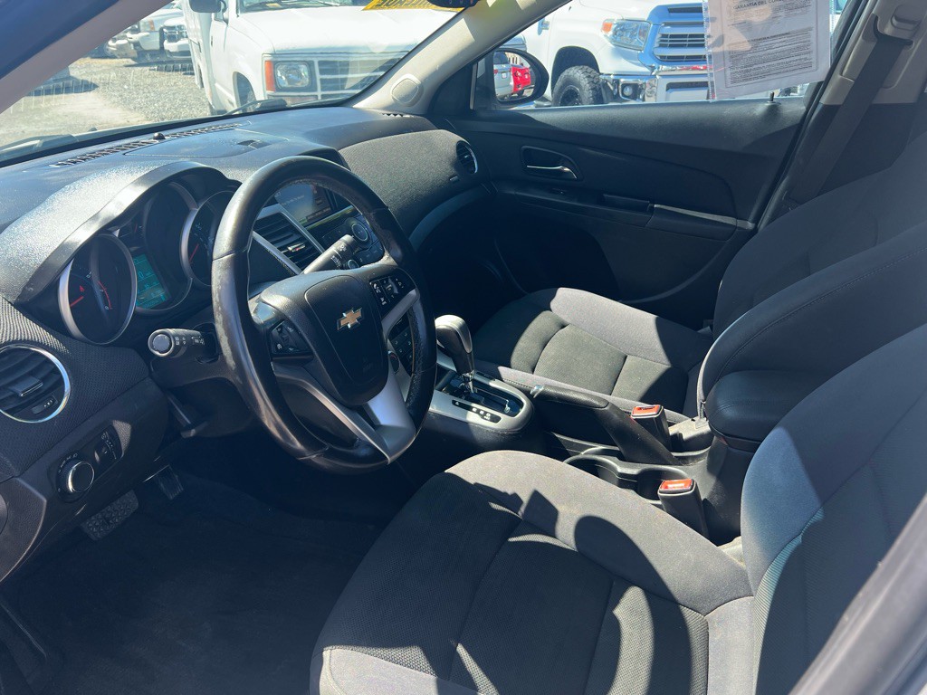 2014 Chevrolet Cruze Image 8