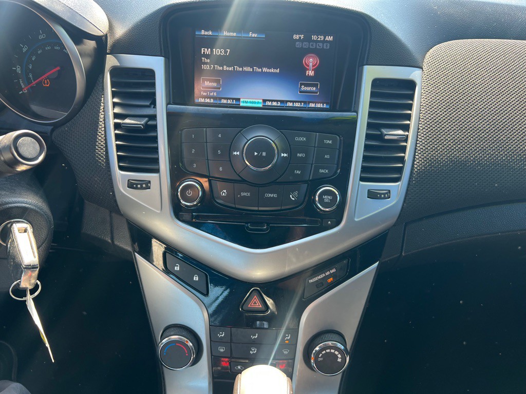2014 Chevrolet Cruze Image 10