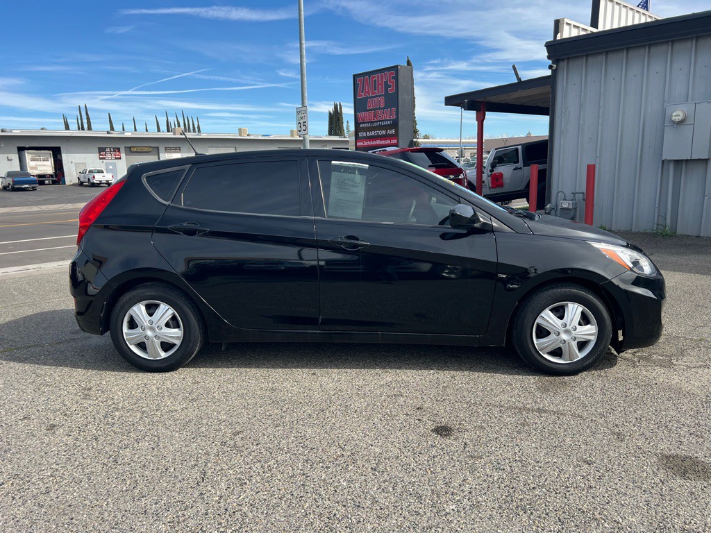 2017 Hyundai Accent Image 5