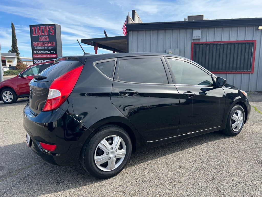 2017 Hyundai Accent Image 6