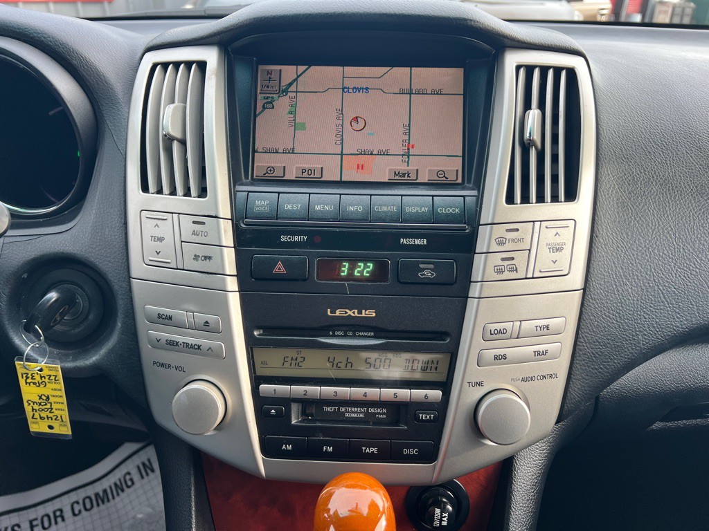 2004 Lexus RX Image 11