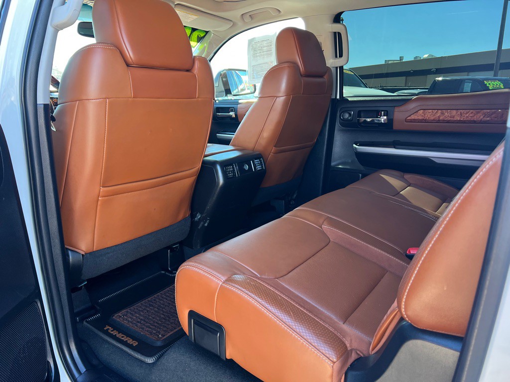 2015 Toyota Tundra Image 7