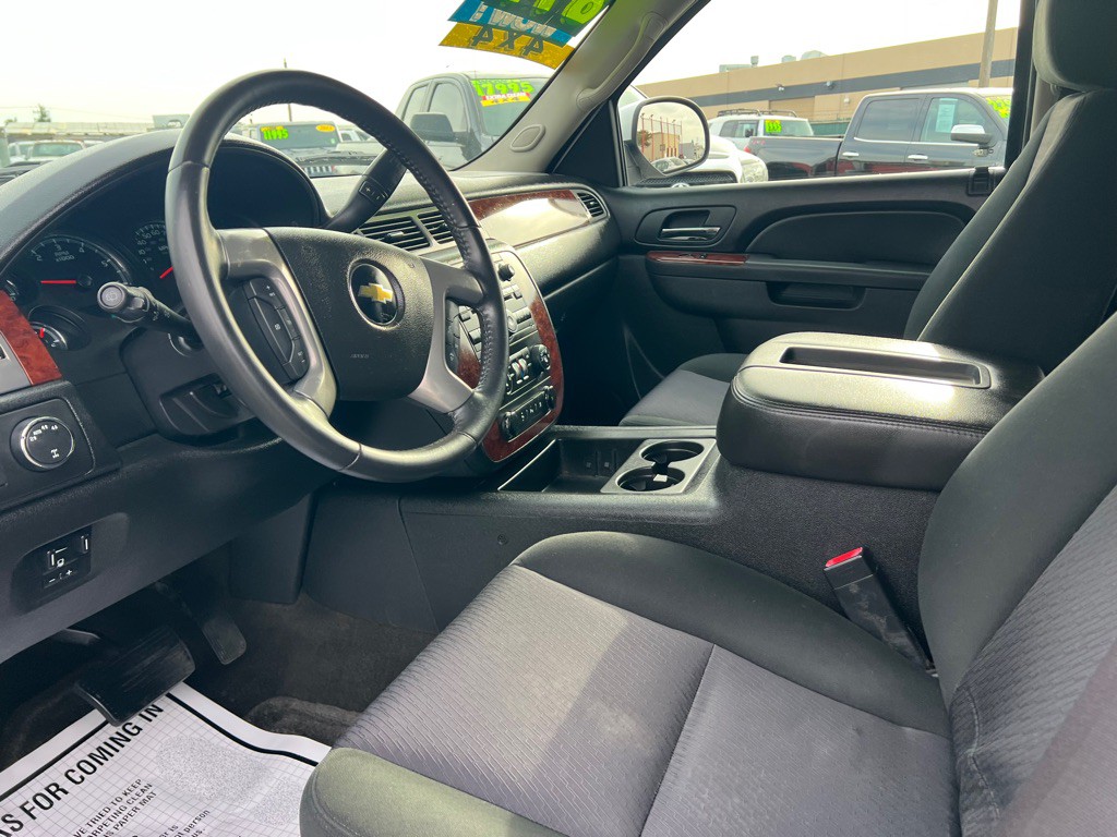 2011 Chevrolet Tahoe Image 8