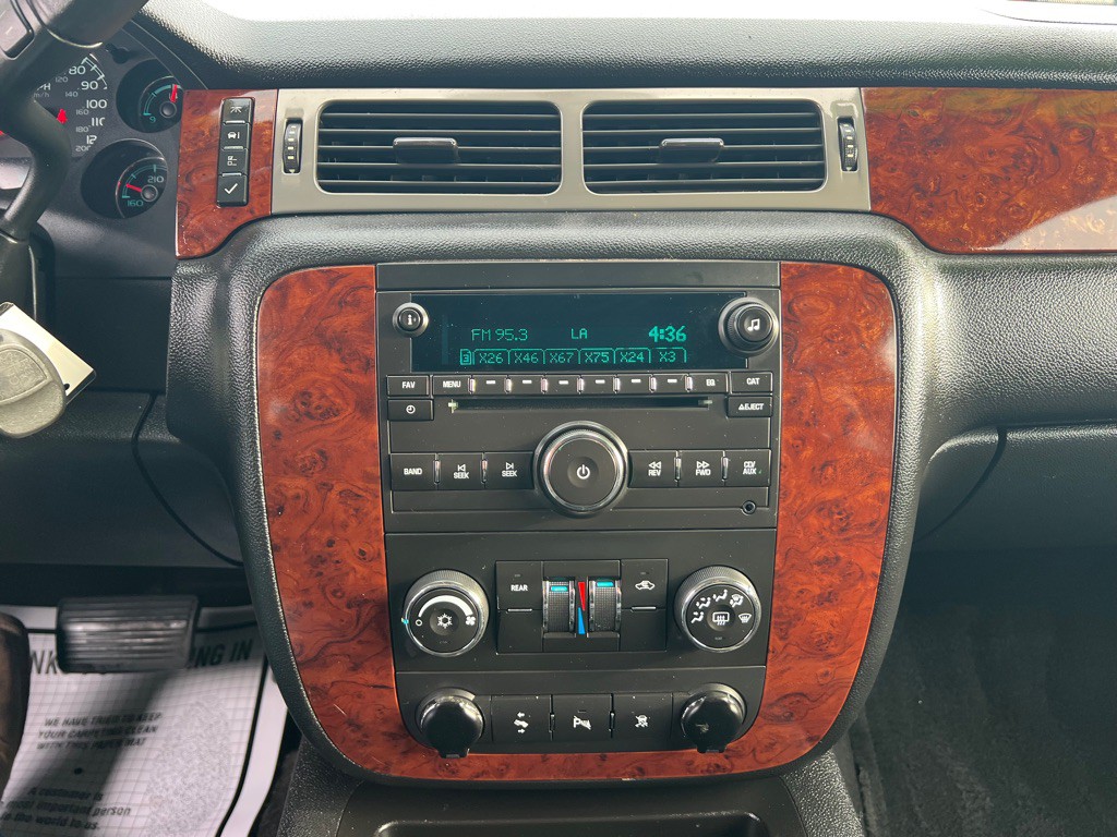 2011 Chevrolet Tahoe Image 10