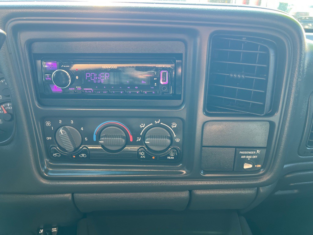 2001 Chevrolet Silverado 1500 Image 10