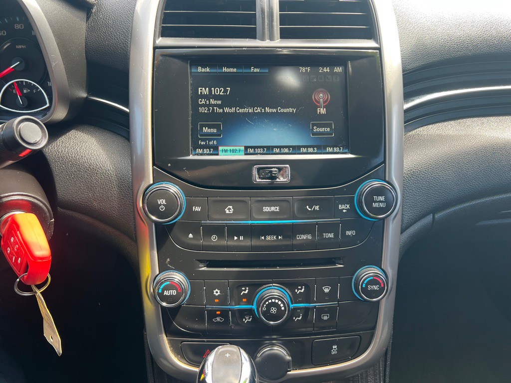 2015 Chevrolet Malibu Image 10