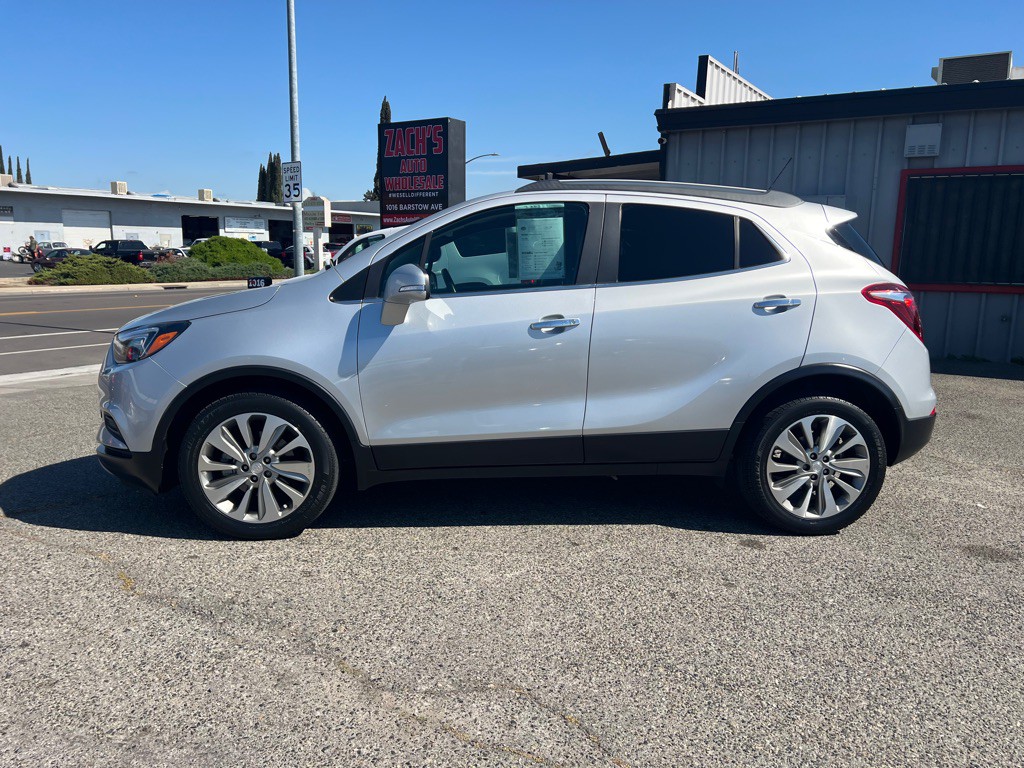 2017 Buick Enclave Image 2