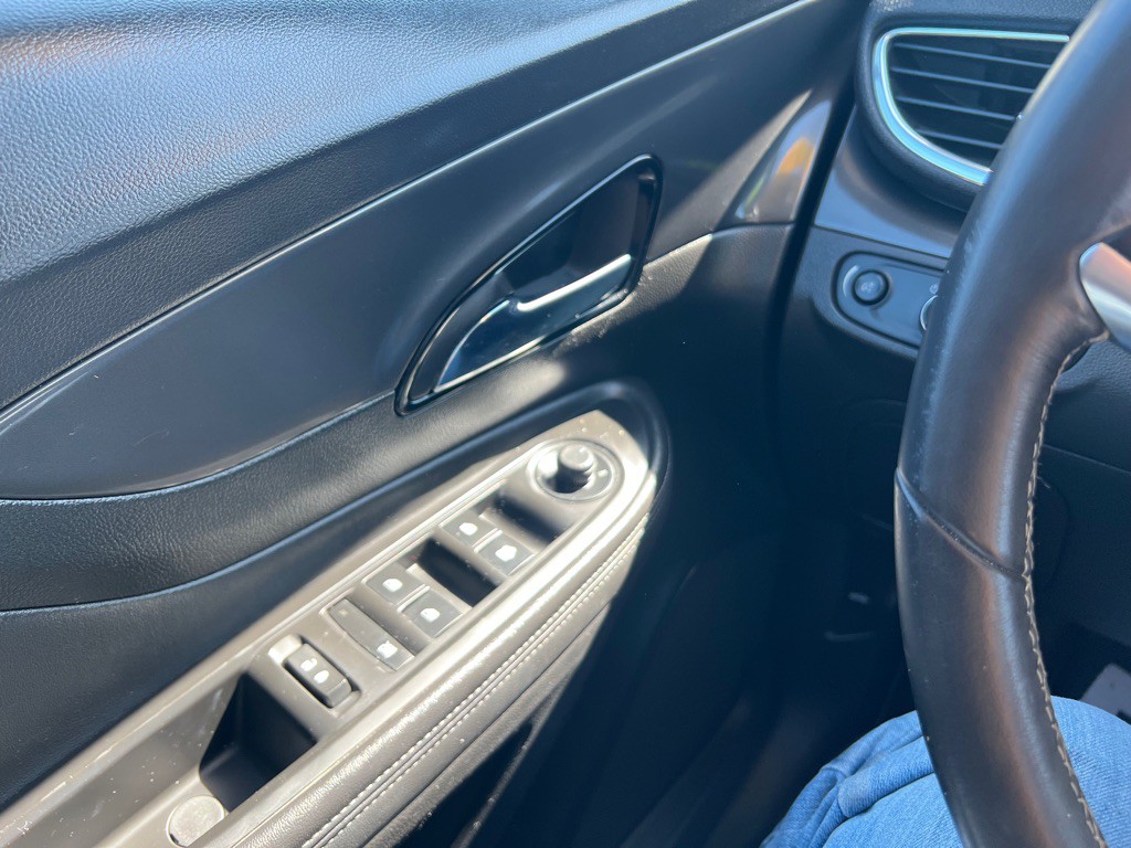 2017 Buick Enclave Image 12