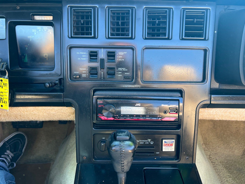 1986 Chevrolet Corvette Image 10