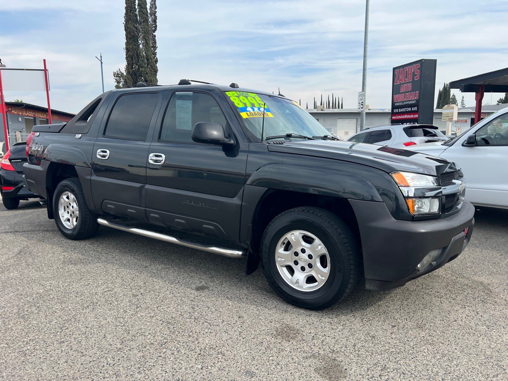 2005 Chevrolet Avalanche Image 4