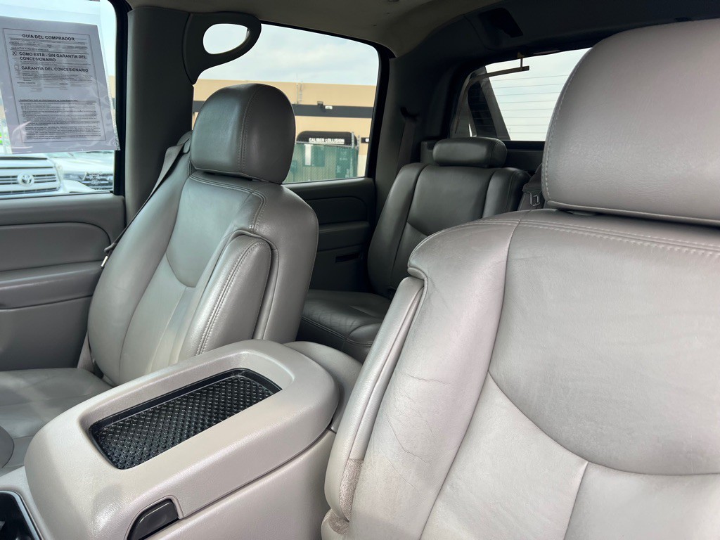 2005 Chevrolet Avalanche Image 9