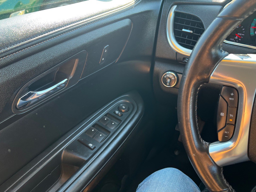 2013 Chevrolet Traverse Image 12