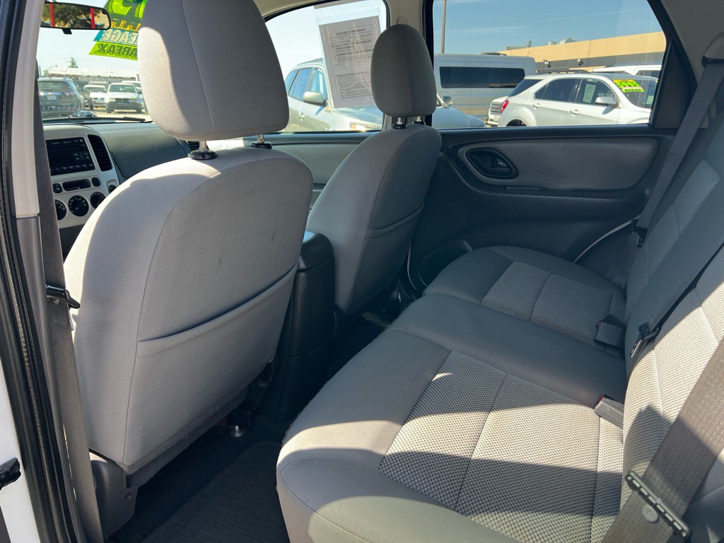 2007 Ford Escape Image 7