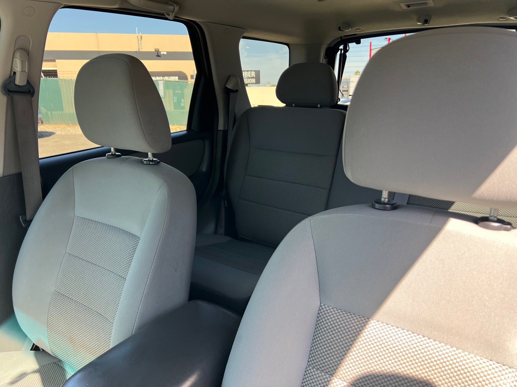 2007 Ford Escape Image 9