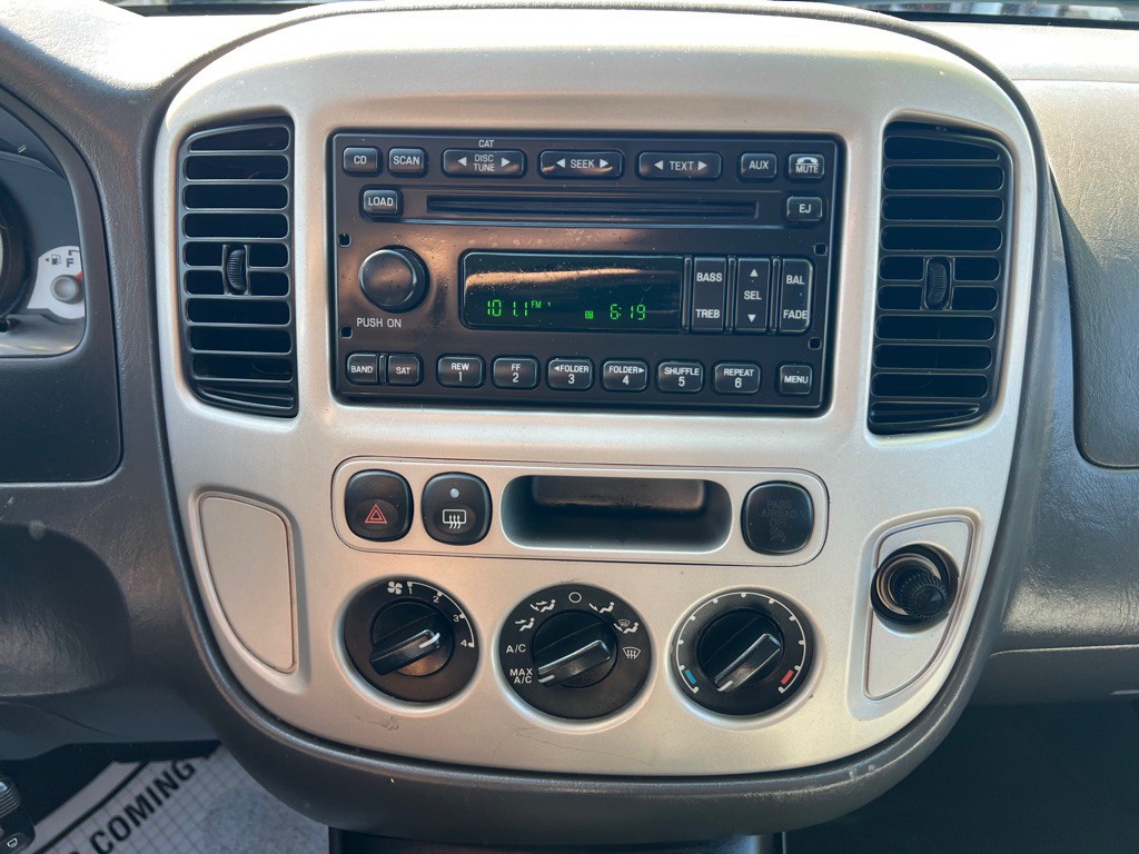 2007 Ford Escape Image 10