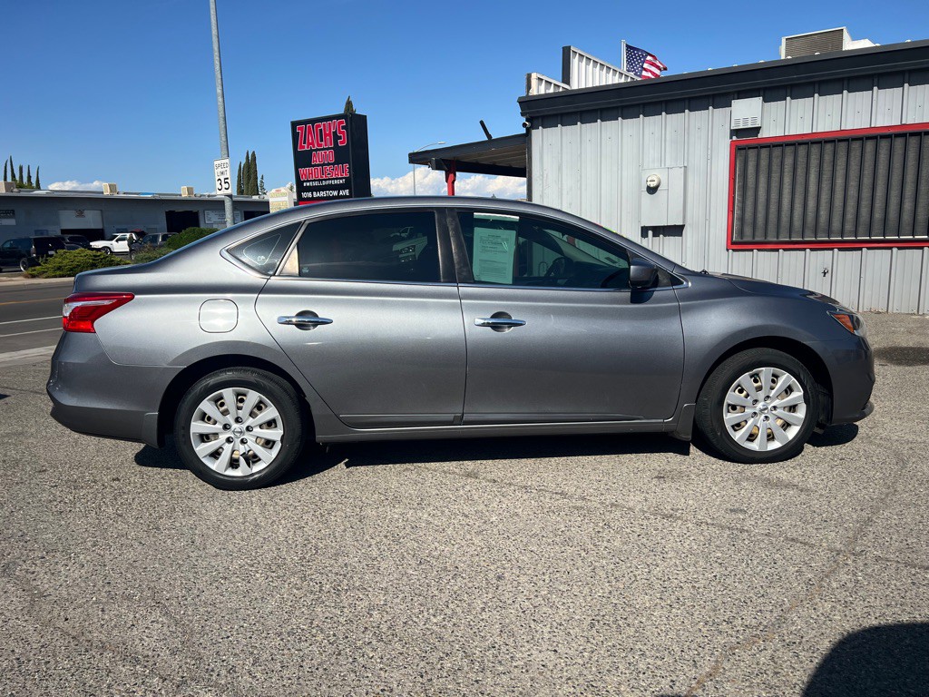 2017 Nissan Sentra Image 5