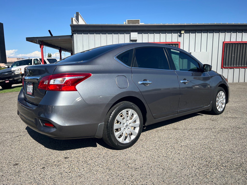 2017 Nissan Sentra Image 6