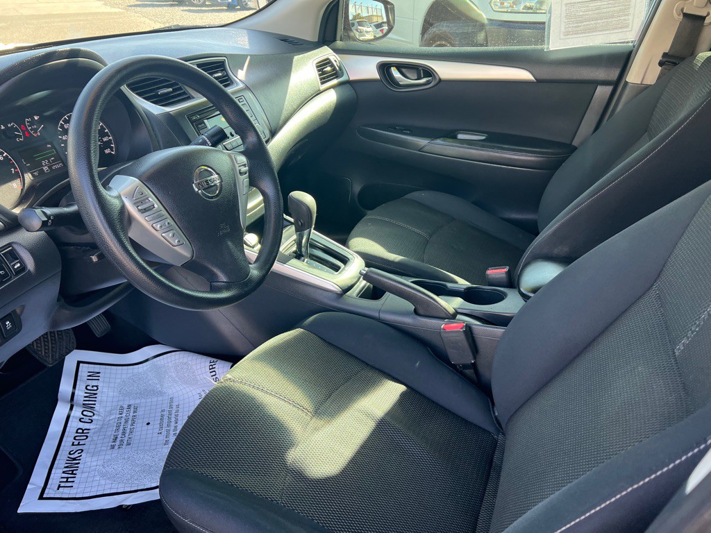 2017 Nissan Sentra Image 8