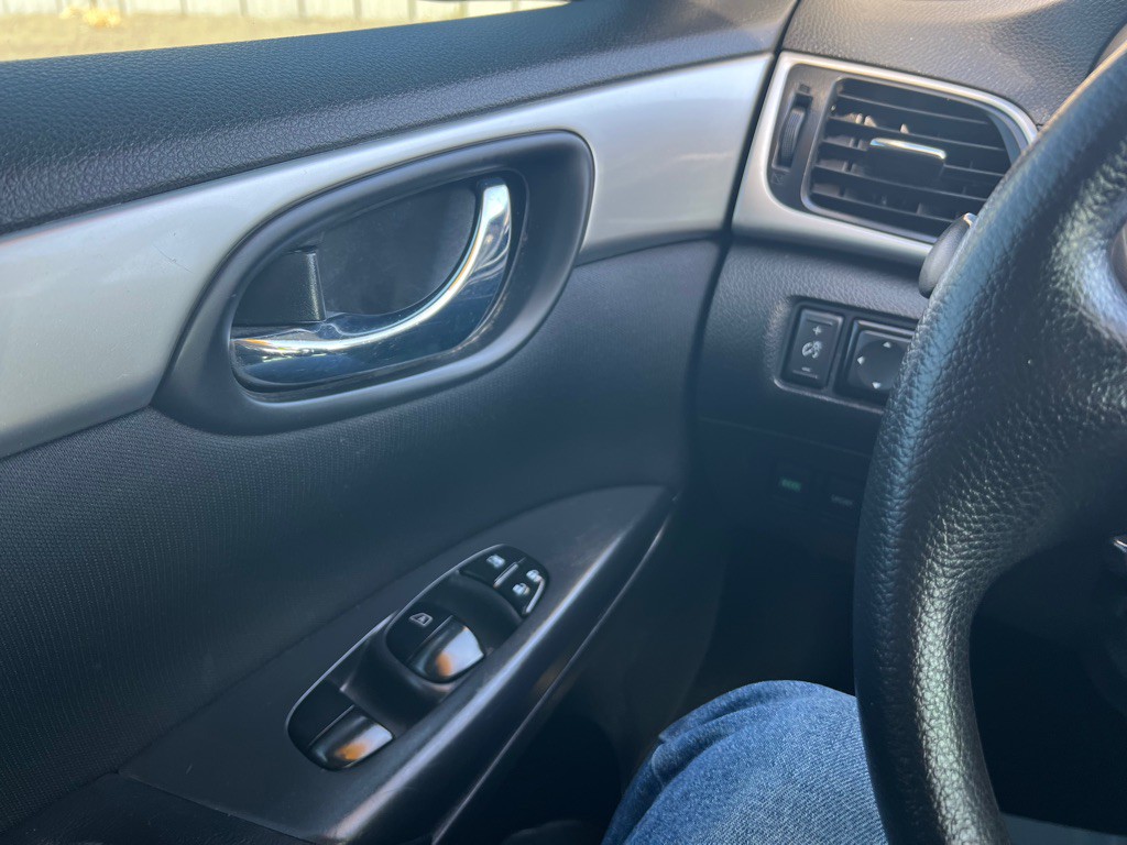 2017 Nissan Sentra Image 12