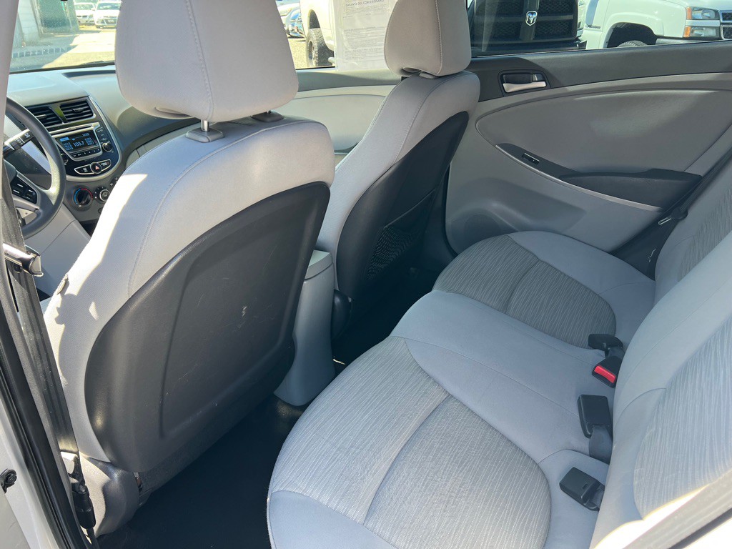 2017 Hyundai Accent Image 7