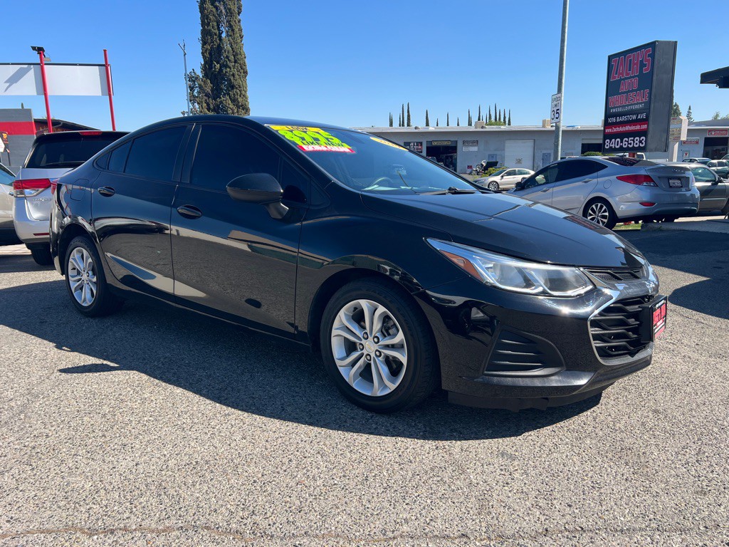 2019 Chevrolet Cruze Image 4