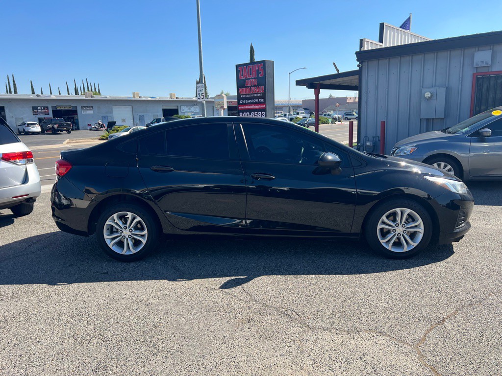 2019 Chevrolet Cruze Image 5