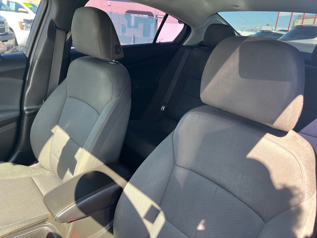 2019 Chevrolet Cruze Image 9