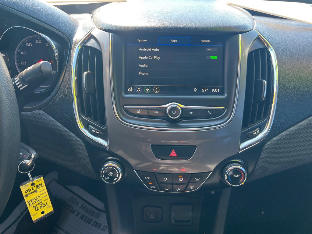 2019 Chevrolet Cruze Image 10