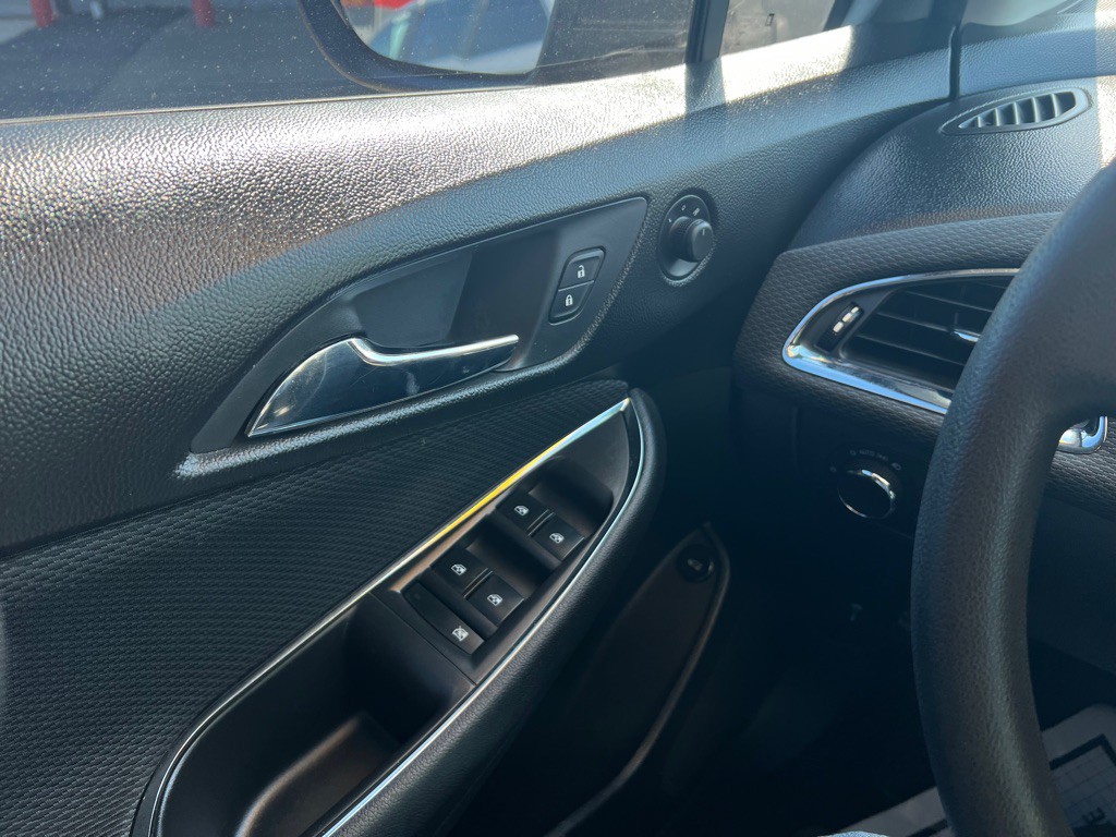 2019 Chevrolet Cruze Image 12