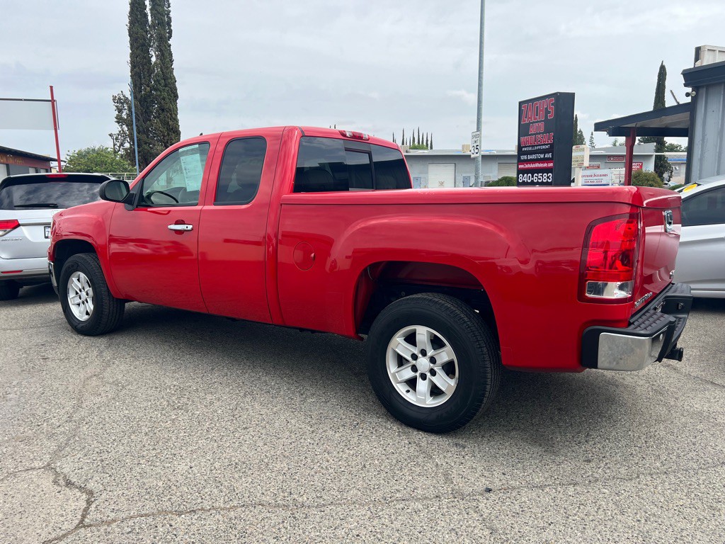 2007 GMC Sierra Image 3