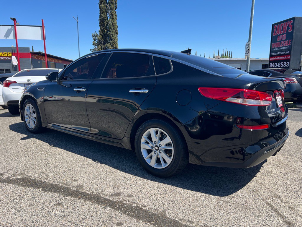 2019 Kia Optima Image 3